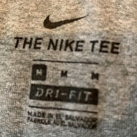 Girls Nike Dri-Fit - Picture 4 of 4